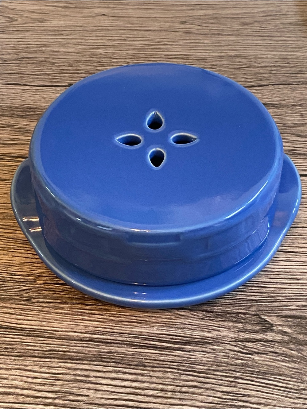 Longaberger Blue Brie Dish with Vented Lid